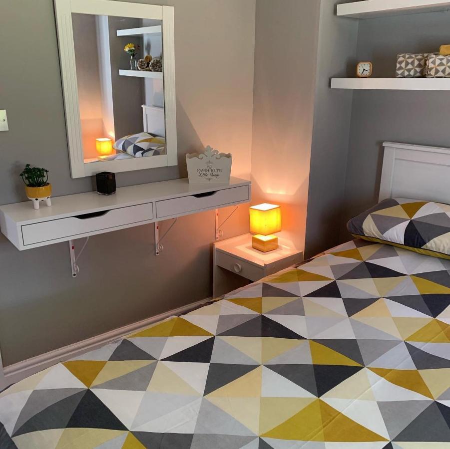 Bedrock Lodge Winterbourne Eksteriør billede