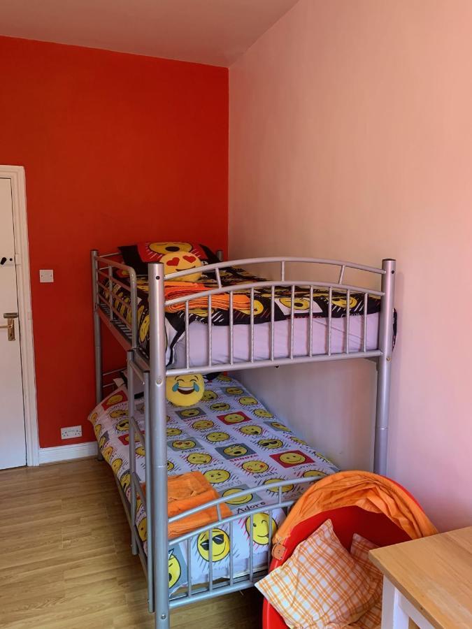 Bedrock Lodge Winterbourne Eksteriør billede
