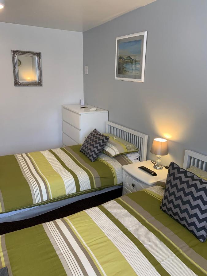 Bedrock Lodge Winterbourne Eksteriør billede